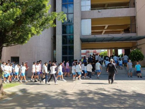 屏東區國中教育會考圓滿落幕，縣府貼心提醒考生掌握升學資訊邁向新里程