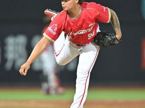 龍將以2比1擊敗樂天桃猿，展現出色表現