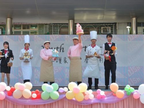 畢業成果展精彩登場，學生們展現專業與自信