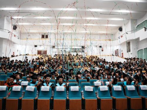 屏東大學畢業典禮：夢想啟航，感動時刻不斷