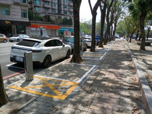高雄市智慧停車系統升級，打造便捷智慧停車新體驗