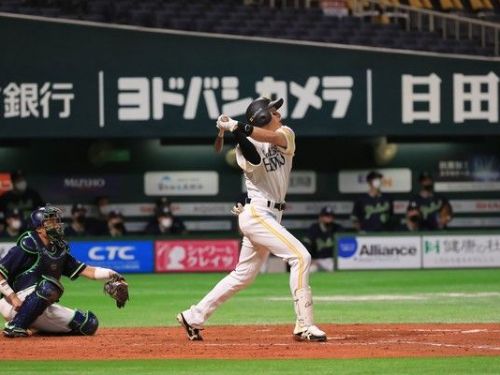 近藤健介轉戰軟銀喜極而泣　柳田悠岐推薦台灣球迷福岡海鮮