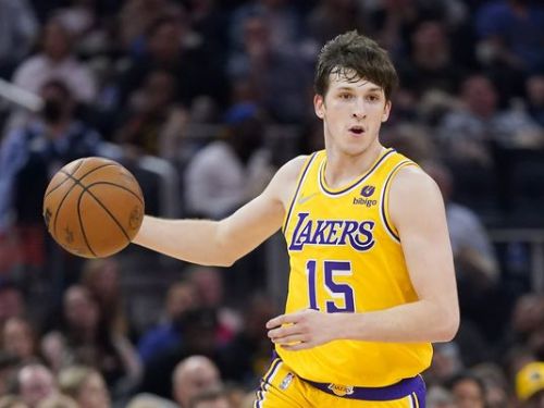 鎂光燈下壓力大　湖人小將獲詹皇建議：做你自己