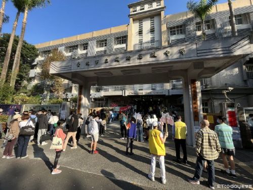 「學測大考中心」公佈！最新「數A、自然科」解答來啦，考生必看