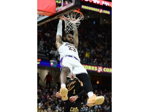 NBA》神獸AD本季砍下新高32分，詹皇同場貢獻22分！湖人近5戰4勝擊敗騎士