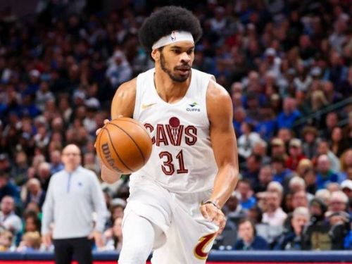 NBA》騎士大逆轉！雷佛特關鍵三分球助隊逆轉獨行俠，逆境中迎來勝利