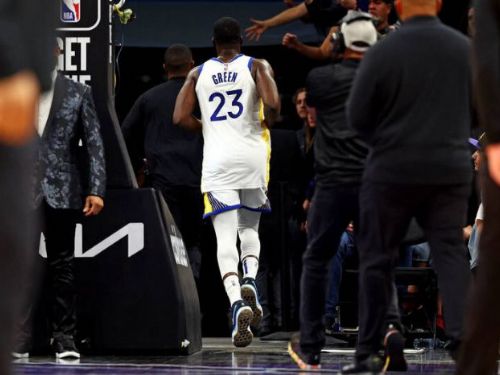 NBA》格林再度因攻擊事件遭逐，布克砍下32分帶領太陽險勝勇士