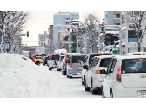 日本驚悚！自助遊車禍頻發，外國遊客「看不懂交通標誌」，租車公司考慮全面拒絕！
