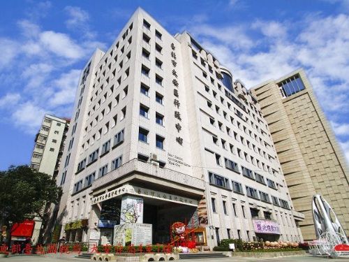 未辦理稅籍登記的營業人所取得的統一發票中獎不得兌領獎金