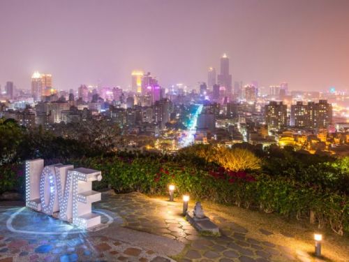 台灣觀光 首選高雄 觀光局攜手高捷與日本NTA簽訂好玩卡合約