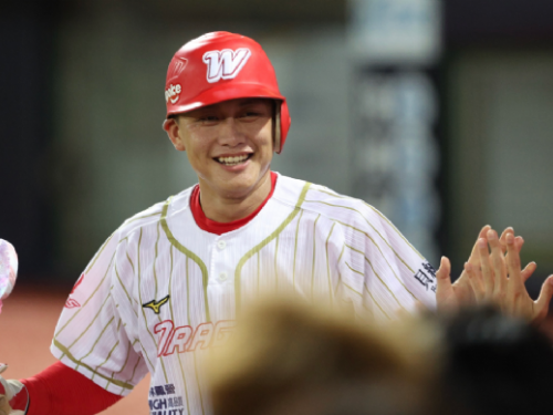 劉基鴻全壘擊敗布雷克 味全龍三連勝 登上全年排行榜第一