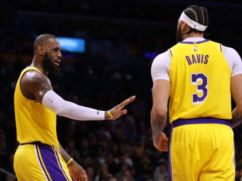 湖人新賽季蓄勢待發！LeBron和Davis已經多次號召新隊友一起練球