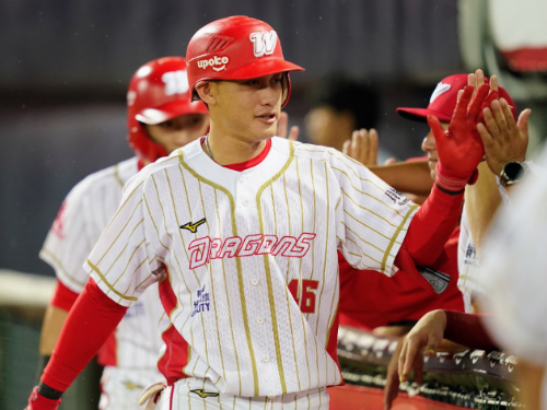 劉基鴻猛打開轟助陣 味全7:2退樂天