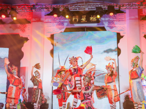 2023左營萬年季「高雄迎火獅」蓮潭開幕 陳其邁歡迎國慶連假來左營迓火獅