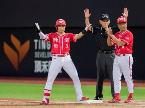 味全「音速小子」19盜衝上首位 猿陳晨威爭盜壘王仍有優勢