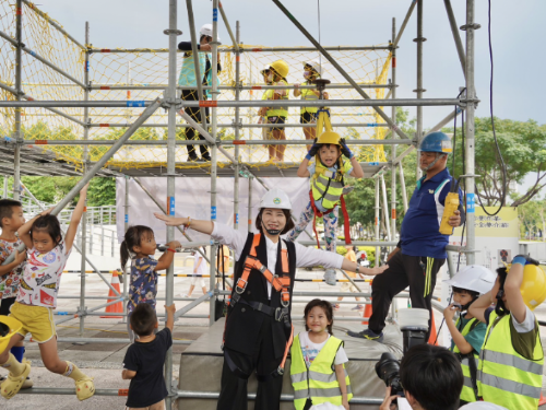 屏縣舉辦「工安小達人體驗營」 小米姐姐陪闖關