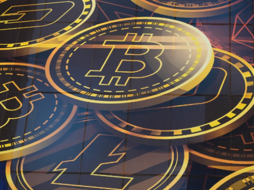 Bitcoin飆逾一成　直逼34000美元大關　帶動美國多隻概念股抽升