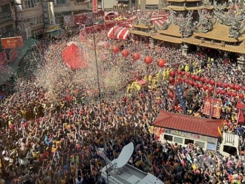 通霄警分局宣布農曆新春期間拱天宮周邊交通管制措施